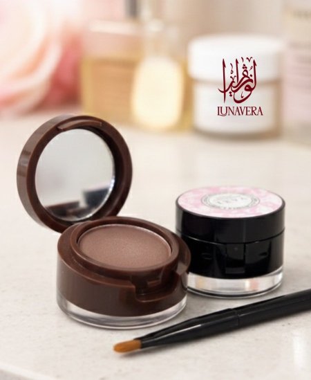 ظلال عيون أو بودرة حواجب مدمجة