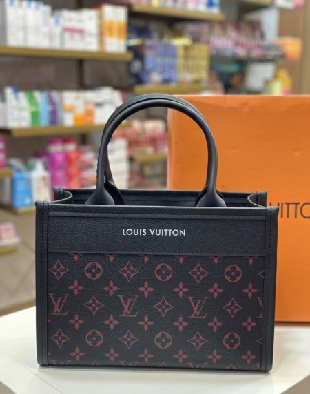 حقيبة Louis Vuitton